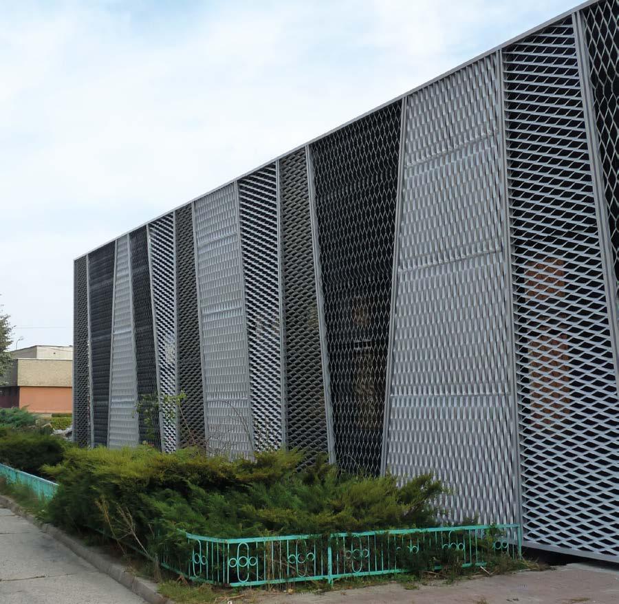 DENTAL CLINIC, KĘDZIERZYN-KOŹLE Projekt: DNA Works Produkt: Okładziny elewacyjne z formatek z siatki cięto-ciągnionej typu ESTESA R270, SYSTEM EL-SCC3 DENTAL CLINIC, KEDZIERZYN-KOZLE