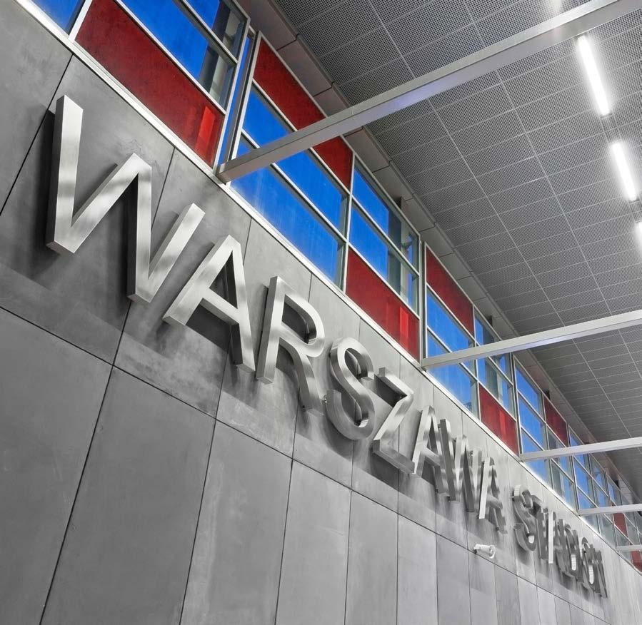 STACJA PKP, WARSZAWA STADION Projekt: Goessler Produkt: Open Sky RAL 9006 VARIO na konstrukcji RBS1 (HOOK ON) RAL 9006 Kasetony VARIO RAL 7004 PKP STATION, WARSZAWA
