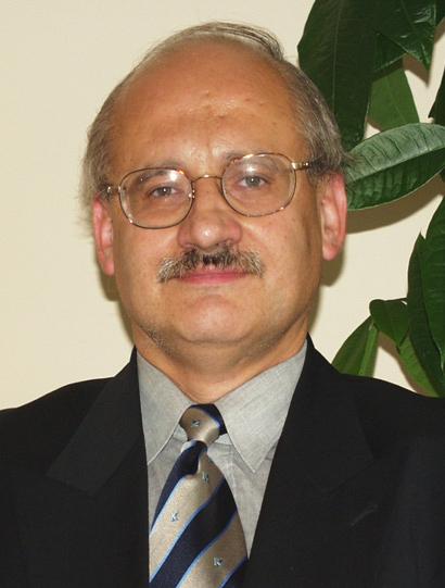 W każdej z badanych konfiguracji występują dysproporcje między przepustowościami stacji S1 i S2, niezależnie od przyznanego im priorytetu.