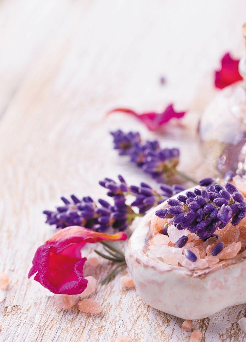 Zabiegi na twarz i ciało / Face and body treatments TRANQUILLITY RYTUAŁ AROMATERAPII 85 min, PLN 290 Rytuał będący kwintesencją relaksu.