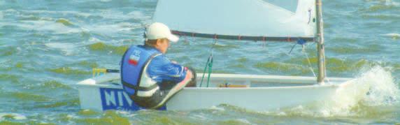 Tomek Januszewski, BAZA Mràgowo 7. Systemy punktacji ocena wyników 7.1 Stosowane b dà systemy punktacji okreêlone w Przepisach Regatowych eglarstwa ISAF 2001 2004. 7.2 Zaleca si rozegranie 4-6 wyêcigów w regatach dwudniowych, 8-10 wyêcigów w trzydniowych i 10-12 wyêcigów w czterodniowych.