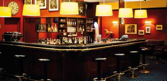 Enjoy the good tastes AMBER BAR W ciągu ostatnich kilku lat Amber Bar stał się ulubionym miejscem aktorów, dziennikarzy, sportowców i osobistości ze świata sztuki i kultury.