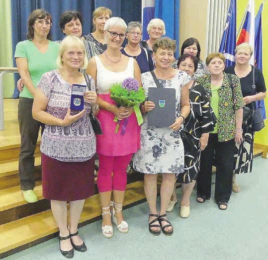Med njimi je bila tudi stojnica Društva podeželskih žena Ajda, ki je bila ves čas kar precej oblegana.