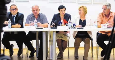 00 KS Stara Vrhnika (Krajevna skupnost Stara Vrhnika), patronažna sestra Anita Cimerman(051/390-921), 3. torek v mesecu: 16. 10., 20. 11. in 18.12. od 9.00 do 10.