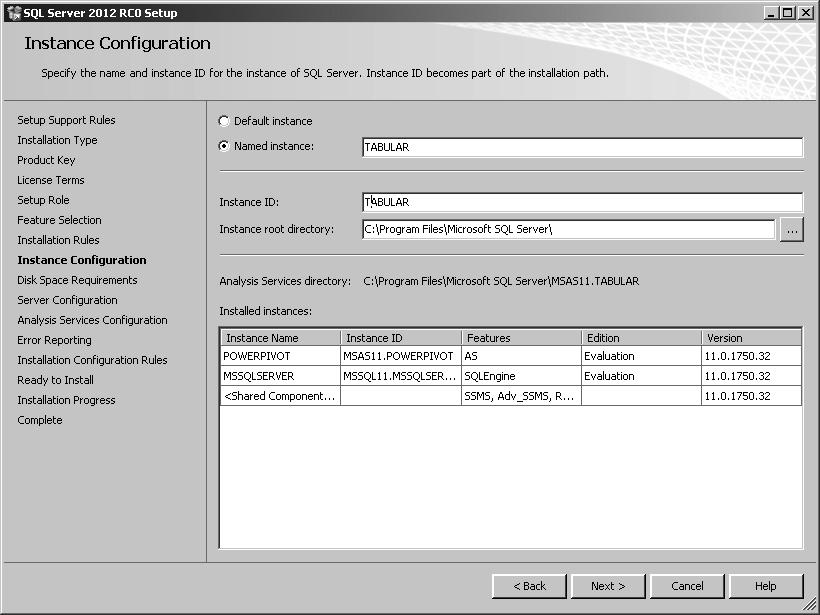 Określenie środowiska deweloperskiego 31 RYSUNEK 2-9 Wybór instancji na stronie Instance Configuration 5. Na zakładce Collation (Sortowanie) wybieramy sposób porządkowania.