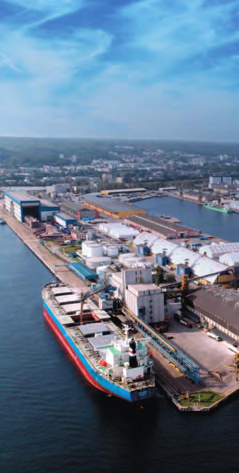 Atuty Portu Gdynia Strengths of the Port of Gdynia korzystna lokalizacja wobec zaplecza krajowego oraz tranzytowego convenient location for domestic and transit hinterland zaplecze gospodarcze i