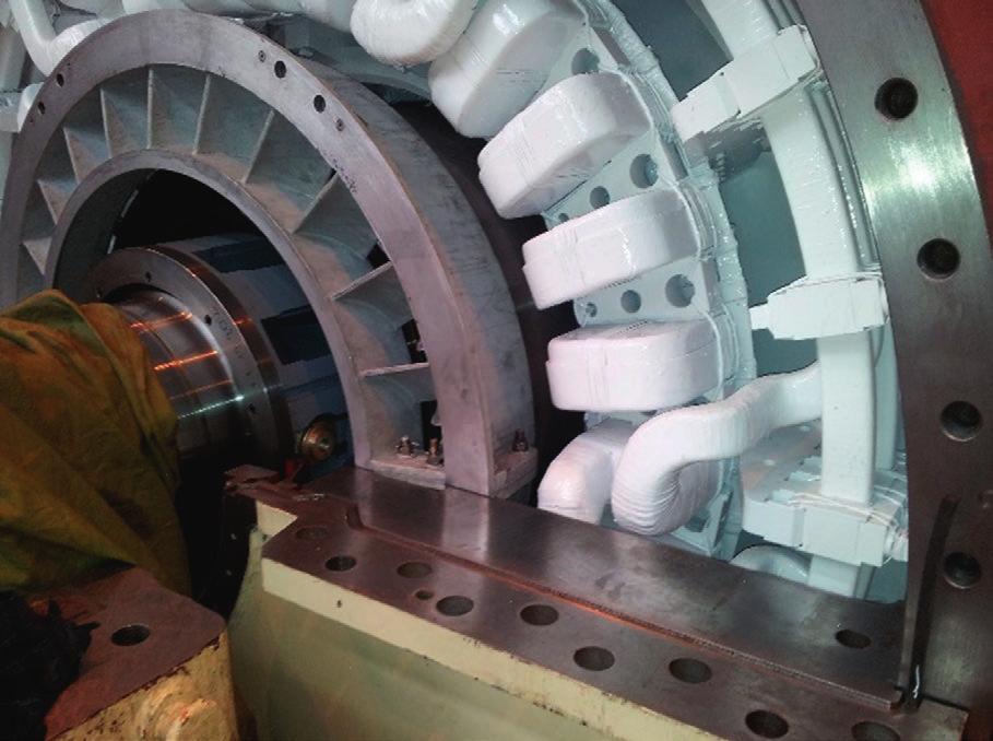 Hydrogen flow in the cooling ducts is forced by two fans mounted on the shaft on both sides of the turbogenerator, additionally provided with rear guide vanes.