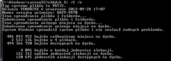 /C - tylko NTFS: zostaje pominięte sprawdzanie zapętleń w strukturze folderów. /B - tylko NTFS: sprawdza jeszcze raz uszkodzone klastry w woluminie (implikuje użycie przełącznika /R).