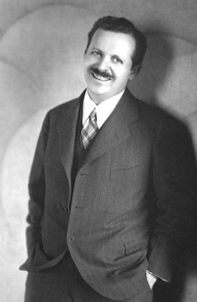 The Father of Spin Słowa, dźwięki i obrazy zdziałają niewiele, chyba, że będą narzędziami przemyślanego planu i dobrze dobranej metody działania.