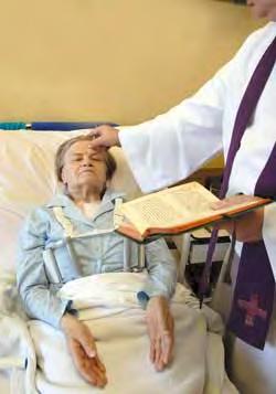 zobaczyła kamień odsunięty od grobu. Pobiegła więc i przybyła do Szymona Piotra i do drugiego ucznia, którego Jezus miłował, i rzekła do nich: «Zabrano Pana z grobu i nie wiemy, gdzie Go położono».