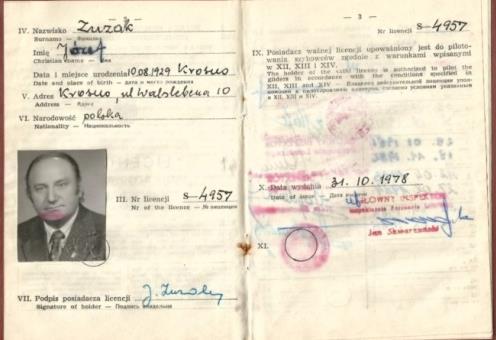 W 1948 roku złożył maturę w Liceum Ogólnokształcącym im. M. Kopernika, Podjął pracę w dyrekcji Kopalnictwa Naftowego w Krośnie. Był piłkarzem Klubu Sportowego Nafta.