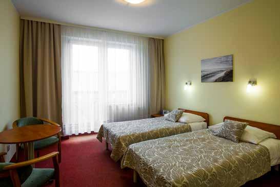 KOŁOBRZEG Kołobrzeg jest największym kurortem nadmorskim w Polsce. Łączy atrakcje tętniącej życiem stolicy SPA z wypoczynkiem na pięknych plażach.