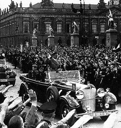 7. Zmiany terytorialne w Europie Środkowej w latach 1936 1939 o lewicowych poglądach. Francja, Wielka Brytania oraz inne państwa oficjalnie nie interweniowały.