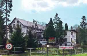 14 iw r Relax Ośrodek Relax jest położony na Ziemi Kłodzkiej, bogatej w walory przyrodnicze, atrakcyjnej turystycznie. Dogodny dojazd pozwala dostać się do ośrodka zarówno latem oraz zimą.