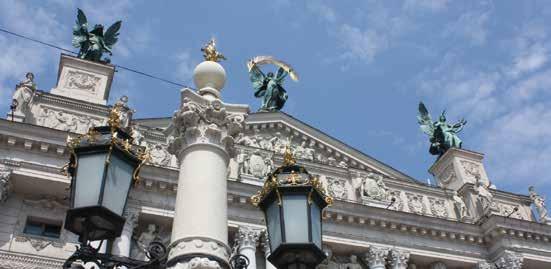 Czy wiesz że... LWÓW w każdą sobotę dla 85% Polaków najprostsza droga do Lwowa prowadzi przez Zamość i Roztocze. Lwów jest szczególnie bliski naszym sercom.