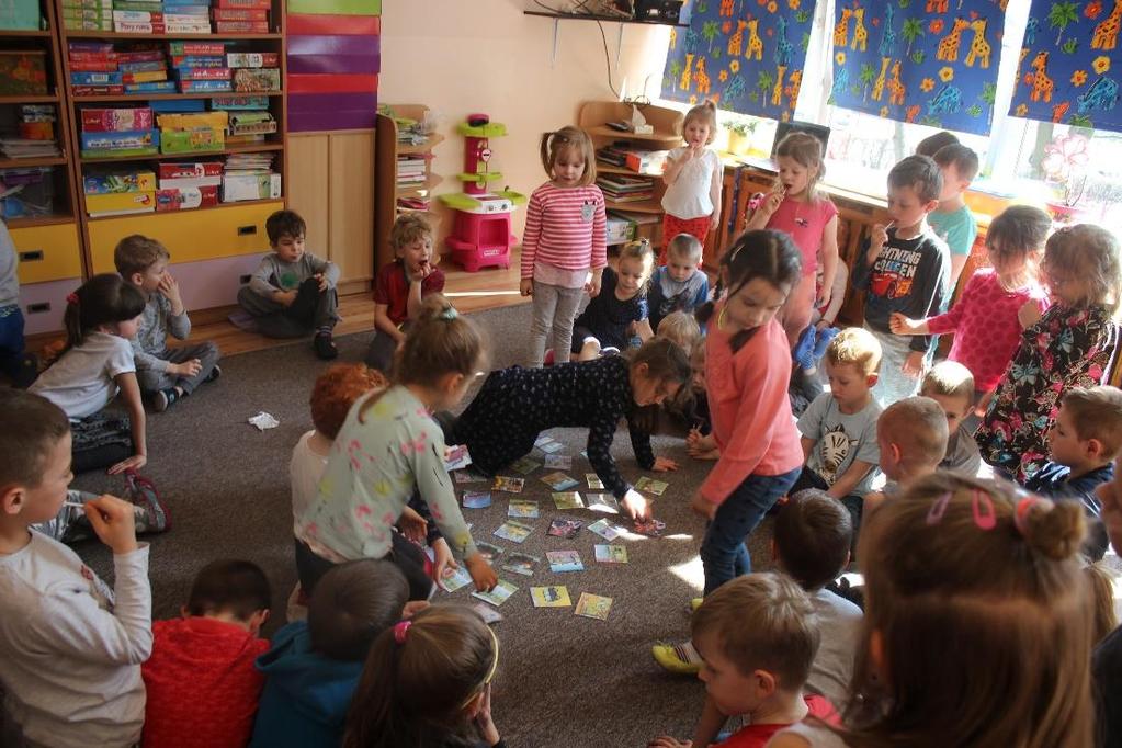 a następnie wykonanie ekologicznych gier planszowych.