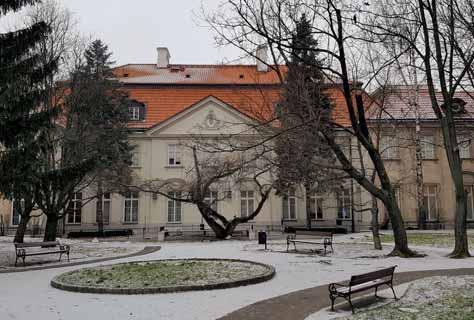 ORGANIZACJA SZKOLNICTWA ARTYSTYCZNEGO SZKOŁA ARTYSTYCZNA 1/2018 KWARTALNIK CEA Siedziba COPSA / CEA w Pałacu Prymasowskim przy ul. Senatorskiej 13/15 w Warszawie. Stan w grudniu 2017 roku Fot.