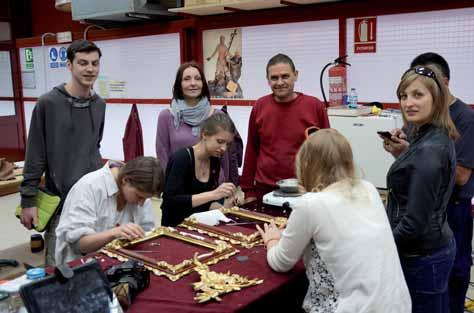 Zdjęcie w pracowni konserwatorskiej Centro Albaycin Fot.