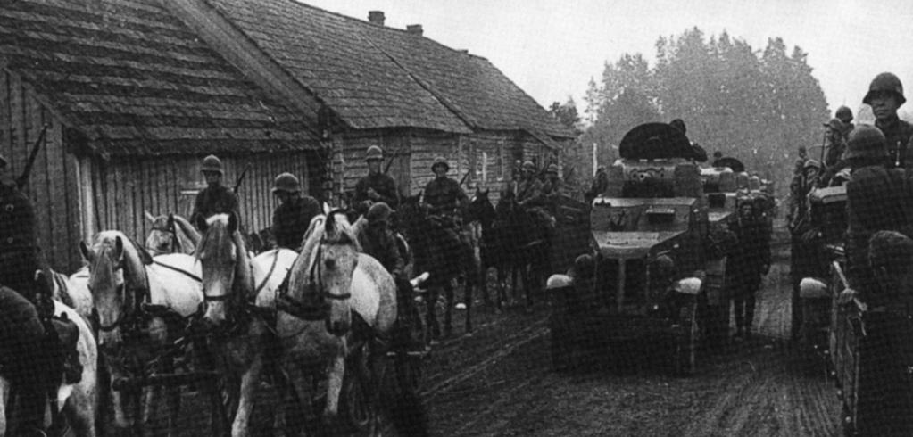 4. SPOŁECZEŃSTWO POLSKIE POD OKUPACJĄ RADZIECKĄ Przypomnij, które ziemie polskie znalazły się w 1939 roku pod okupacją radziecką.