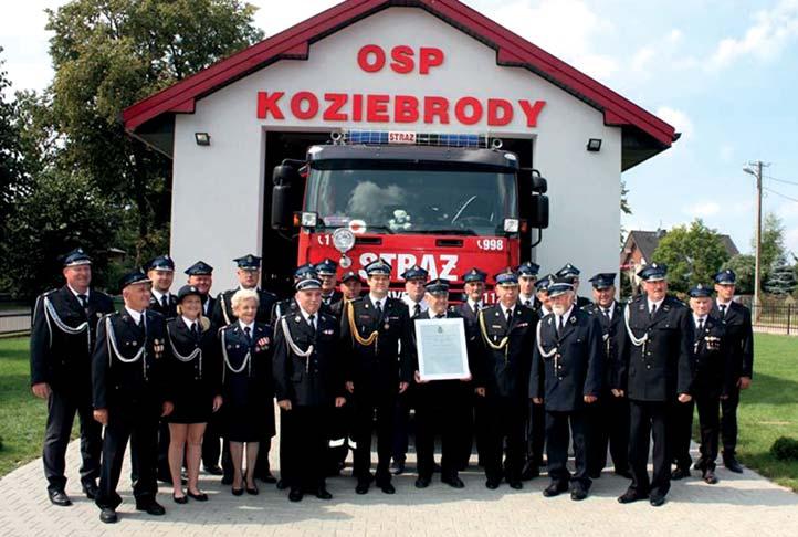 Z ŻYCIA OSP Głos Raciąża nr 8/2018 9 OSP W KOZIEBRODACH W KRAJOWYM SYSTEMIE Niedziela 19 sierpnia 2018 r. zapisze się szczególnie na kartach historii Ochotniczej Straży Pożarnej w Koziebrodach.