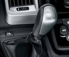 Na życzenie do silników MultiJet 2 może być zamontowana 6-biegowa zautomatyzowana skrzynia Comfort-Matic, która pracuje zarówno w trybie automatycznym jak i sekwencyjnym, co czyni ją idealną do