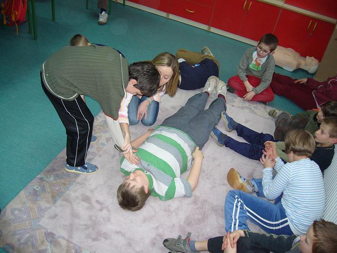 W naszej szkole zrealizowany został program Ratujemy i uczymy ratować.