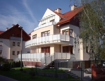 apartamentów) Ceny: 4,5-7 tys.