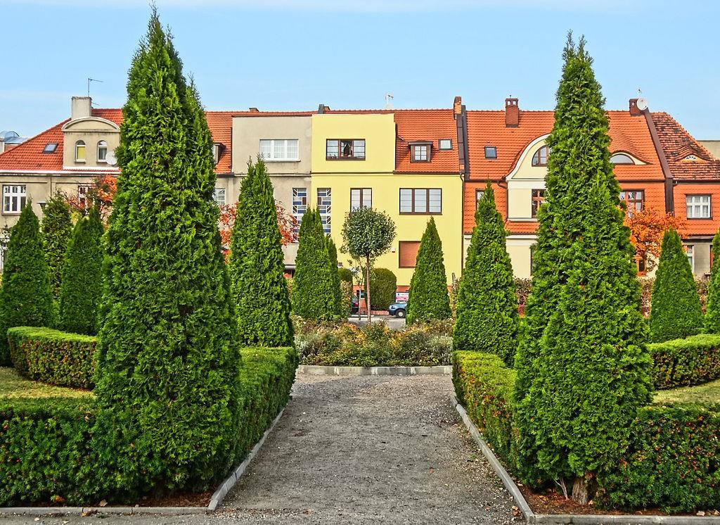 Place i Skwery Plac Wolności [1854; 1,5ha] Plac Piastowski