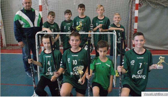Zagrobski, Dawid Żużel, Oskar Niewiński, Miłosz Lubiński,Damian Dolina-Sulima, Mikołaj Niesteruk, Gabriel Pach i Kacper Niewiński zajęła 2 miejsce; - w mistrzostwach powiatu w unihokeju nasi
