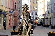 KOPALNIA SOLI W BOCHNI* - NOWY WIŚNICZ Zwiedzanie zabytkowej kopalni + NOCNY PO- BYT W KOPALNI* - specyficzny mikroklimat, leczy schorzenia górnych dróg oddechowych.