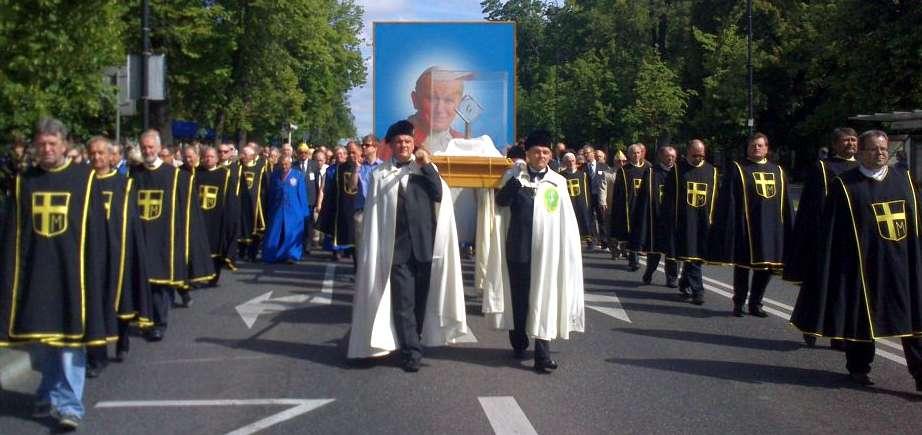 NASZA AKTYWNOŚĆ Procesja z relikwiami św.