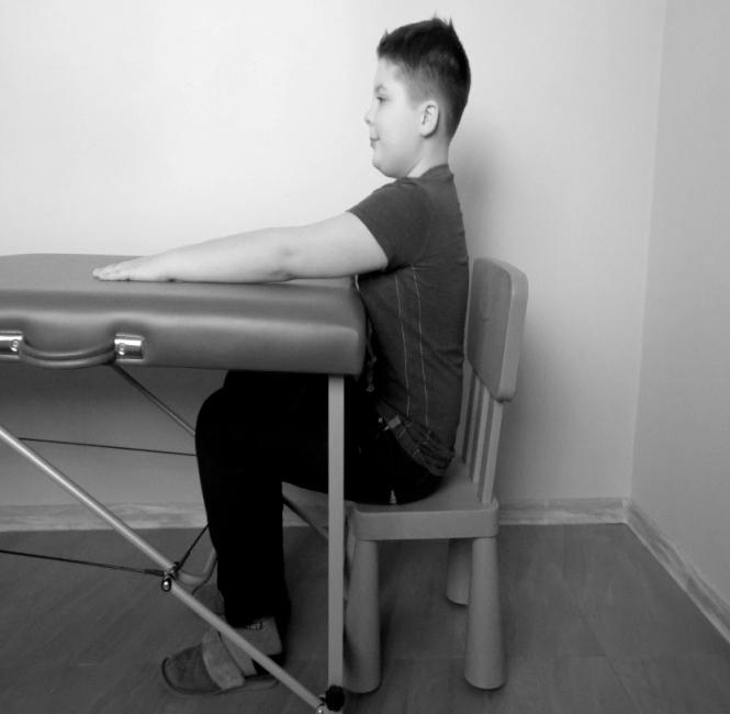 Ćwiczenia usprawniające rękę spastyczną opracowane w oparciu o metodę Ester Cotton Główne cele ćwiczeń to: 1. Usprawnienie koordynacji ruchowej kończyn górnych (kkg), 2.