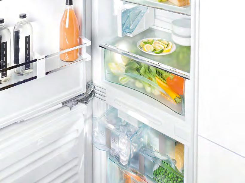 W urządzeniach BioFresh Premium oświetlenie LED zintegrowane jest w półce dzielonej, aby równomiernie