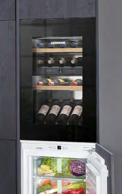 Vinidor winiarki z dwiema strefami temperatur 88 88 88 EWTgb 1683 EWTgb 1683 Vinidor EWTgw 1683 Vinidor EWTdf 1653 Vinidor Gładkie szklane drzwi / Urządzenie do zabudowy Klasa efektywności