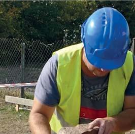Od przyszłego roku szkolnego (a może wcześniej) uczniowie będą mogli korzystać z nowej świetlicy, stołówki (70 m 2 ), dwóch sal