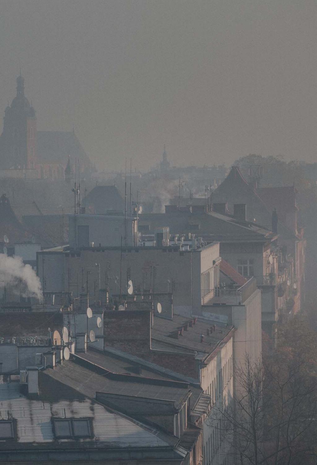 Występowanie zjawiska smogu w Polsce wzrasta szczególnie podczas sezonu grzewczego.