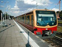 Koleje miejskie Szybka Kolej Miejska (SKM), aglomeracyjna rodzaj systemu transportu kolejowego, dysponujący bezkolizyjnym