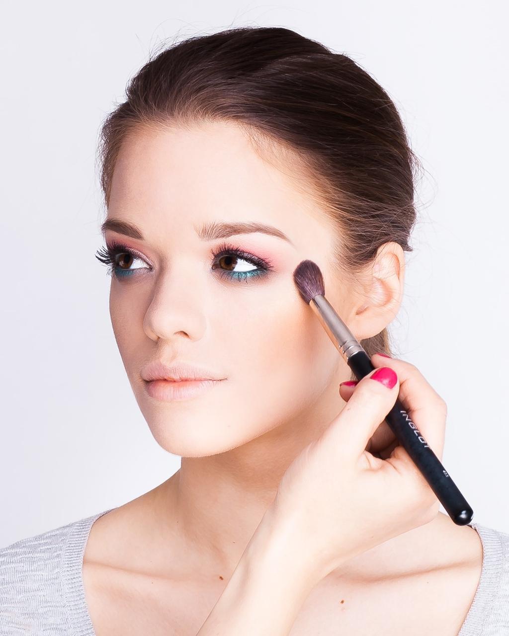 Kim jesteśmy? Szkoła MAKE UP STAR jest obecnie największą szkołą wizażu i charakteryzacji w Polsce.
