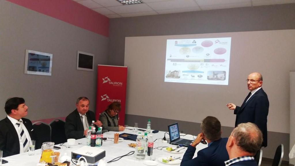 Zarząd zapoznał się z informacją prezesa OZW SEP Jerzego Barglika o działalności Oddziału w okresie od 10 września 2016, przyjął stanowisko w sprawie projektu zmian statutu SEP, omówił przygotowanie