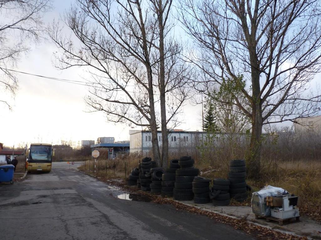 Opis przedmiotu najmu: Plac utwardzony o