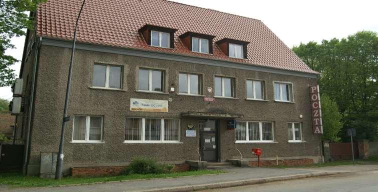 Opis nieruchomości: Nieruchomość ewidencyjnie oznaczona nr 99 o powierzchni 757,77 m 2 obręb nr 1, dla której Sąd Rejonowy w Złotoryi, V Wydział Ksiąg Wieczystych