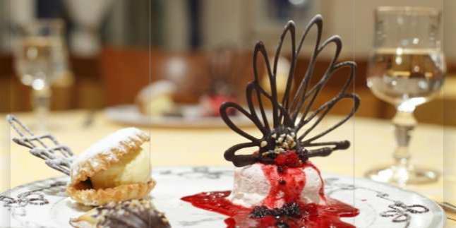 Gra n d Hotel Miramonti Restauracja Obfite śniadania, bogaty szwedzki stół.