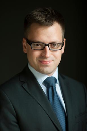 PRELEGENCI MICHAŁ MOSTOWIK Associate, Prawnik, dlk Legal Jest absolwentem i doktorantem Wydziału Prawa i Administracji Uniwersytetu Jagiellońskiego.