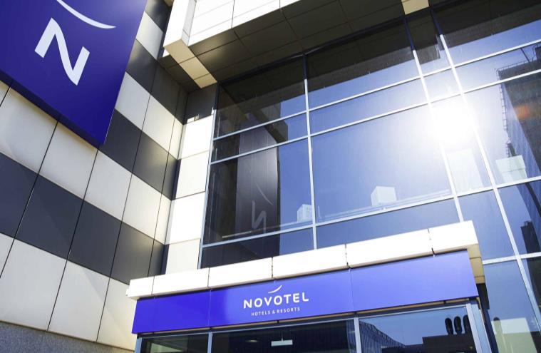 Hotele Partnerskie Novotel Centrum Hotel O hotelu Hotel Novotel Poznań Centrum położony jest w centrum Poznania, zaledwie 900 metrów od