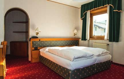 Cennik Dorośli: Dzieci 6-12,99 lat: Dzieci 3-5,99 lat: 2490 PLN / 566 EUR 1890 PLN / 430 EUR 1650 PLN / 375 EUR Cena kalkulowana przykursie euro 4,4pln Dla uczestników