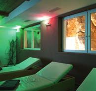 Cena zawiera: 7 dniowy pobyt w Hotel Mugon**** Zakwaterowanie w pokoju wg cennika (brak dopłat do pokojów rodzinnych) Skipass Monte Bondone HANDtoHAND*, (skipass obejmuje 1 dzień Paganella i 1 dzień