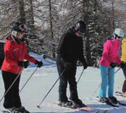 EUR, SKIAREA 1 dzień +36 EUR Kosztów dojazdu autokarem klasy LUX +400 PLN Kosztów grupowych szkoleń narciarsko - snowboardowych w promo cenie z rabatem -50% Opłaty za podatek lokalny 1,5 EUR /
