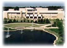 616 Hiawatha Drive Carol Stream, IL 60188 Telefon 630-653-0755 Faks 630-653-6809 Strona www: http://www.cslibrary.