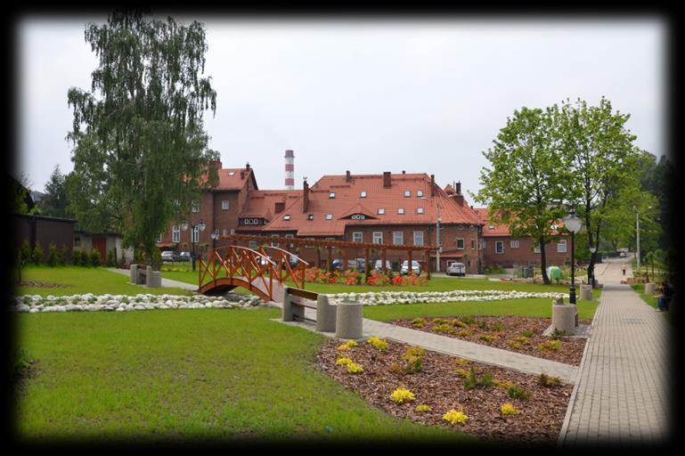się m.in. Przedszkole Publiczne Nr 2 w Radlinie, zyskano jeszcze piękniejszy obiekt, który swym blaskiem dorównuje fotografiom starej, przedwojennej Emmy, ze swych najlepszych lat.