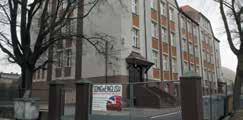 Odbędą się także spotkania z policjantem lub strażnikiem miejskim, ratownikiem (na basenie) oraz pielęgniarką. Na zakończenie wakacji, od 27 do 31.08, w placówce odbędą się także półkolonie sportowe.